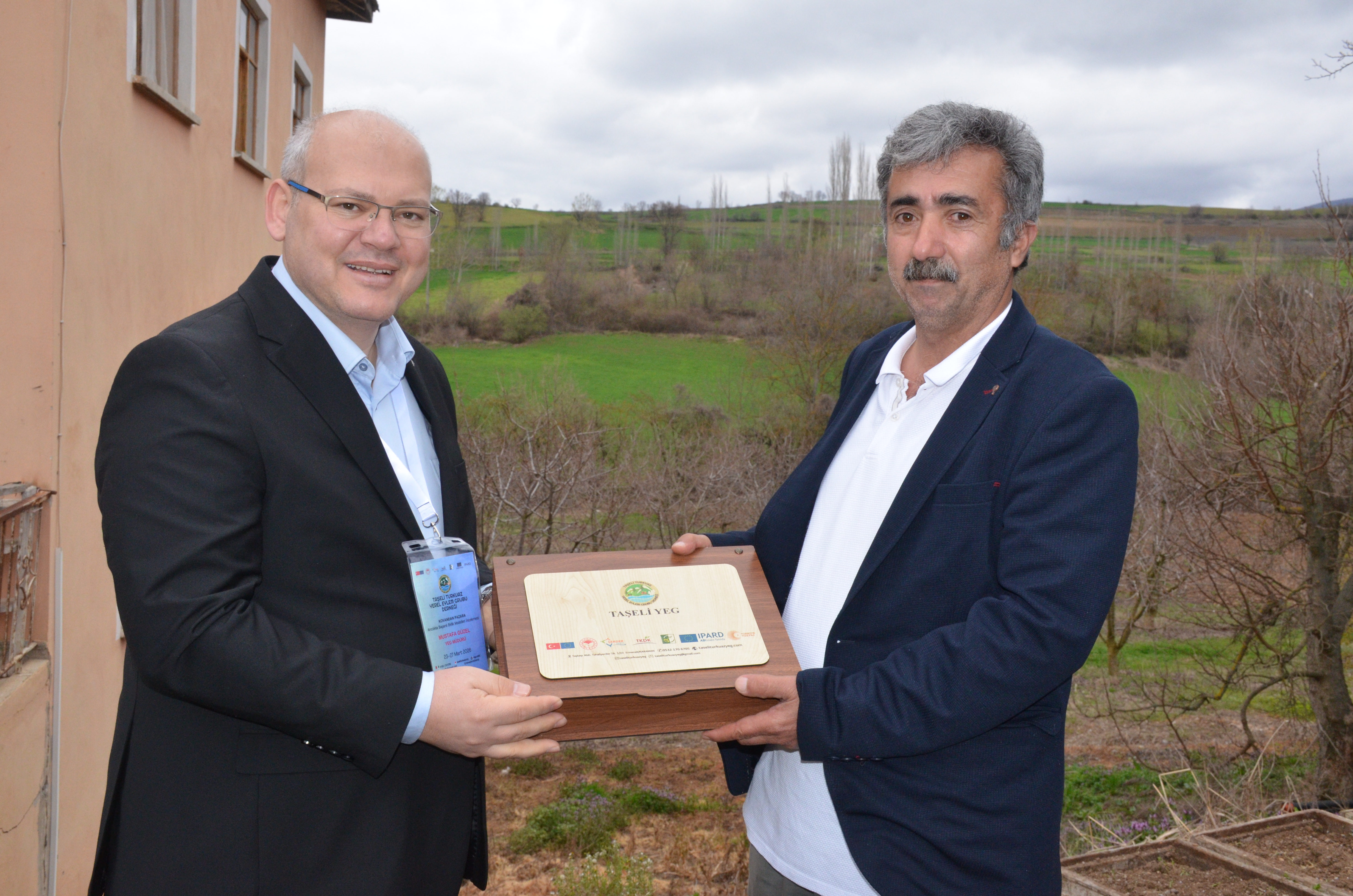 Kovandan Pazara: Arıcılıkta Başarılı Birlik Modellerinin İncelenmesi ''Amasya Taşova''